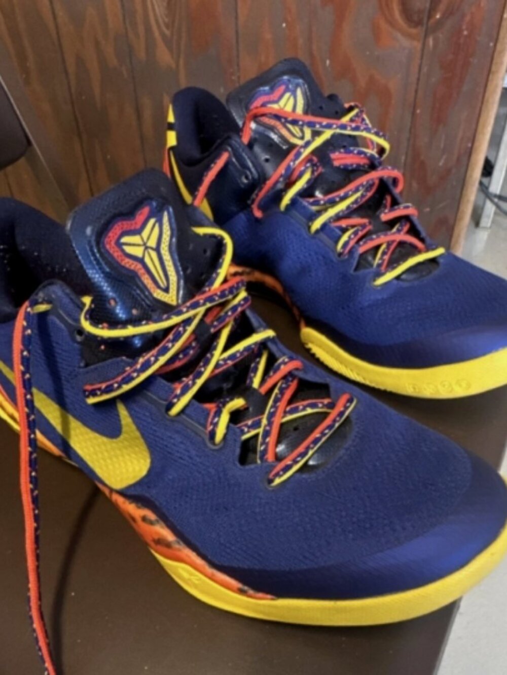 Nike Kobe 8 System Barcelona Blue Yellow Red Men's 11 Shoes 555035-402